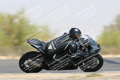 media/Mar-28-2022-Superbike Trackdays (Mon) [[b8603d0f67]]/Open Track Time/Turn 3 Inside/